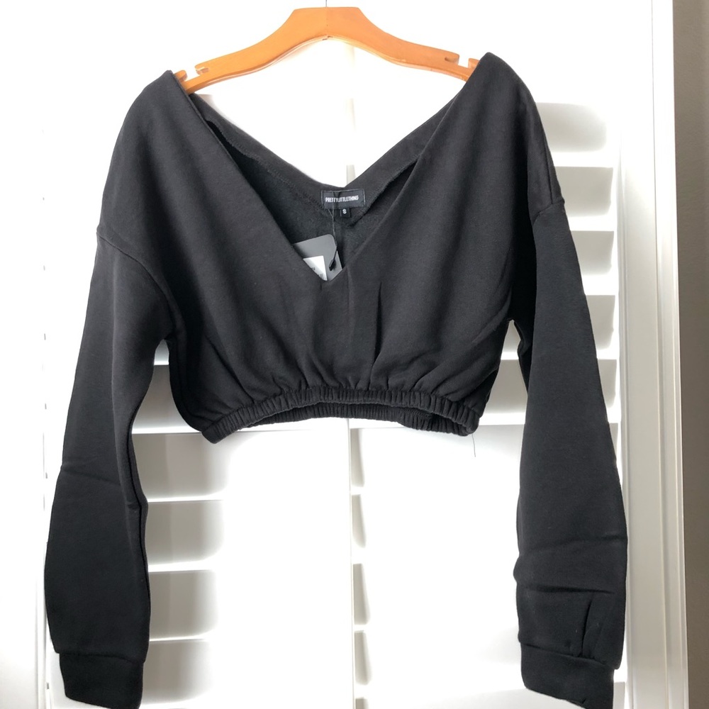 Pretty Little Thing- Black Crop Top